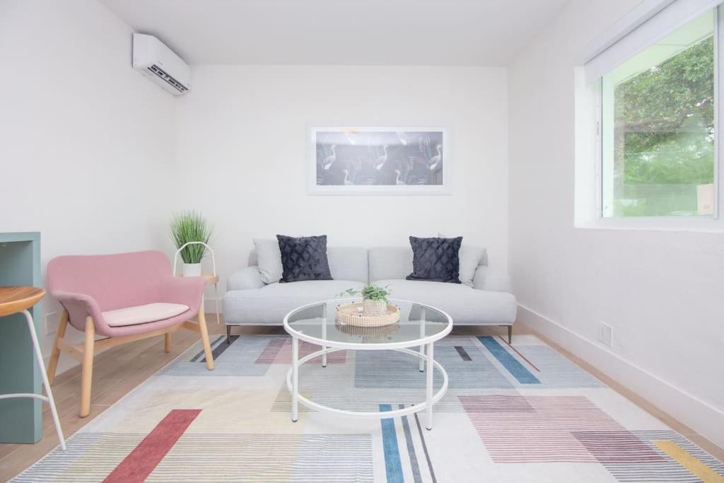 Stylish One Bedroom Apartment In El Portal #4 Miami Esterno foto